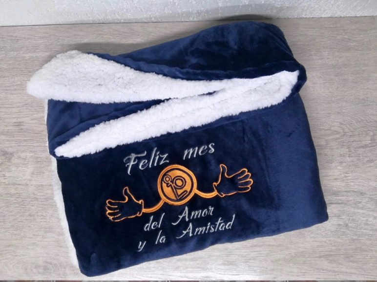 Kit cobija y toalla personalizada
